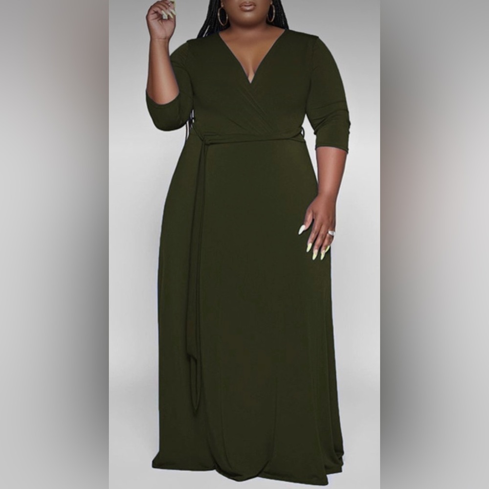 Plus Size V-Neck Maxi Dress